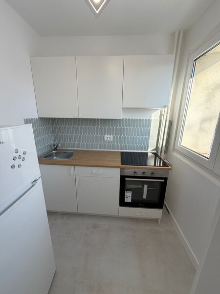 Titan 3 minute metrou, bloc mixt, totul nou,